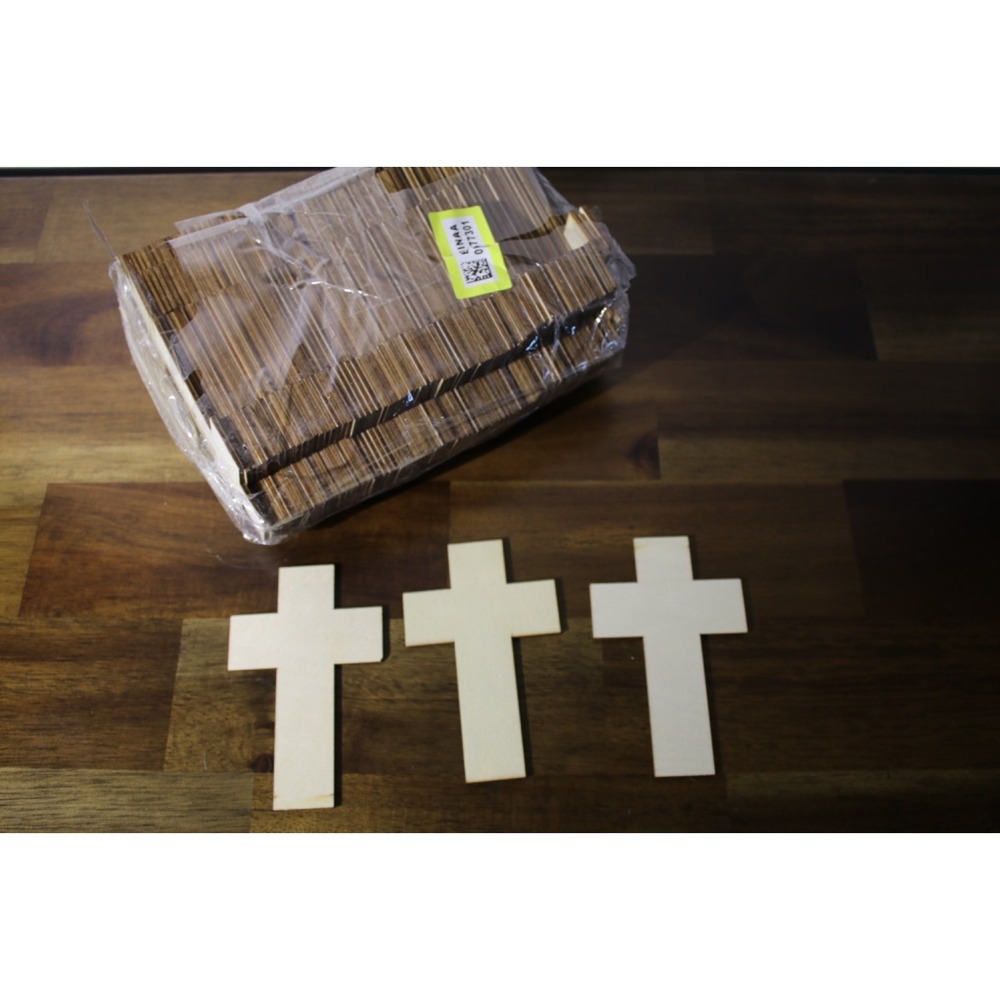 Blank‎ Craft Wooden Crosses 150 pieces